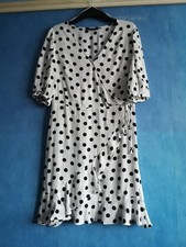 F&F Ivory Black Polkadot Short Sleeve Mock Wrap Dress Size 16