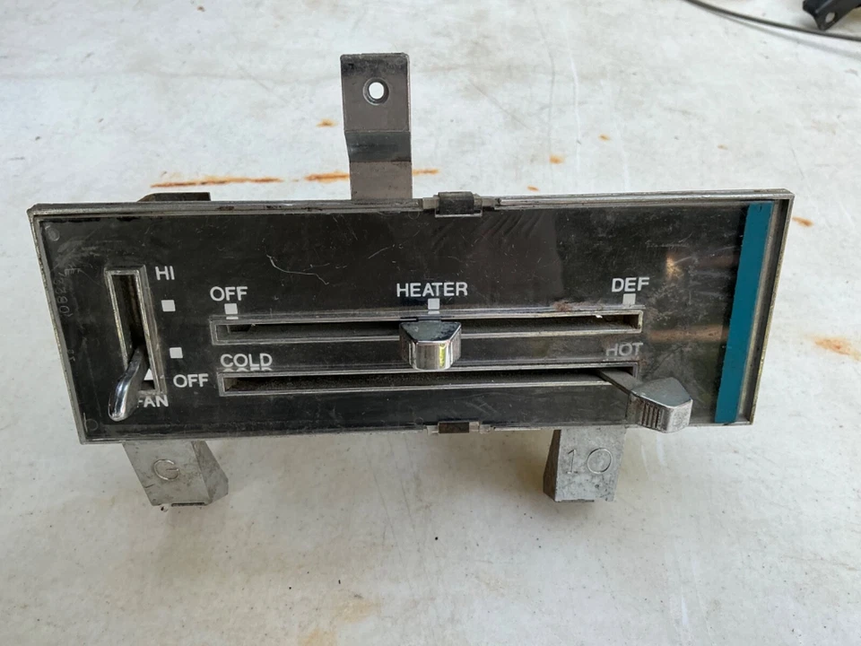 Controle de aquecedor fabricante de equipamento original GM 1971-1977 Chevy GMC Van G10 G20 G30 sem caminhão AC 396294 - Imagem 2 de 4