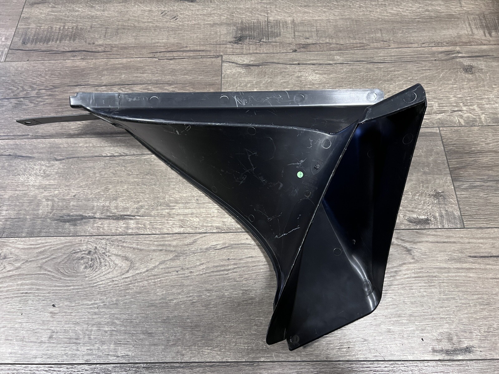 LAMBORGHINI HURACAN LP580 LEFT DRIVER SIDE AIR GUIDE DUCT OEM 4T0117335