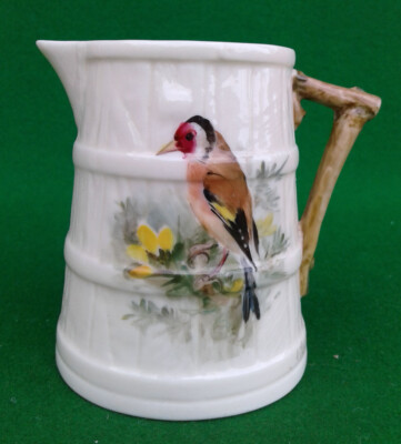 ROYAL WORCESTER FASSKRUG - GOLDFINCH - SIGNIERT W. POWELL - 1925.