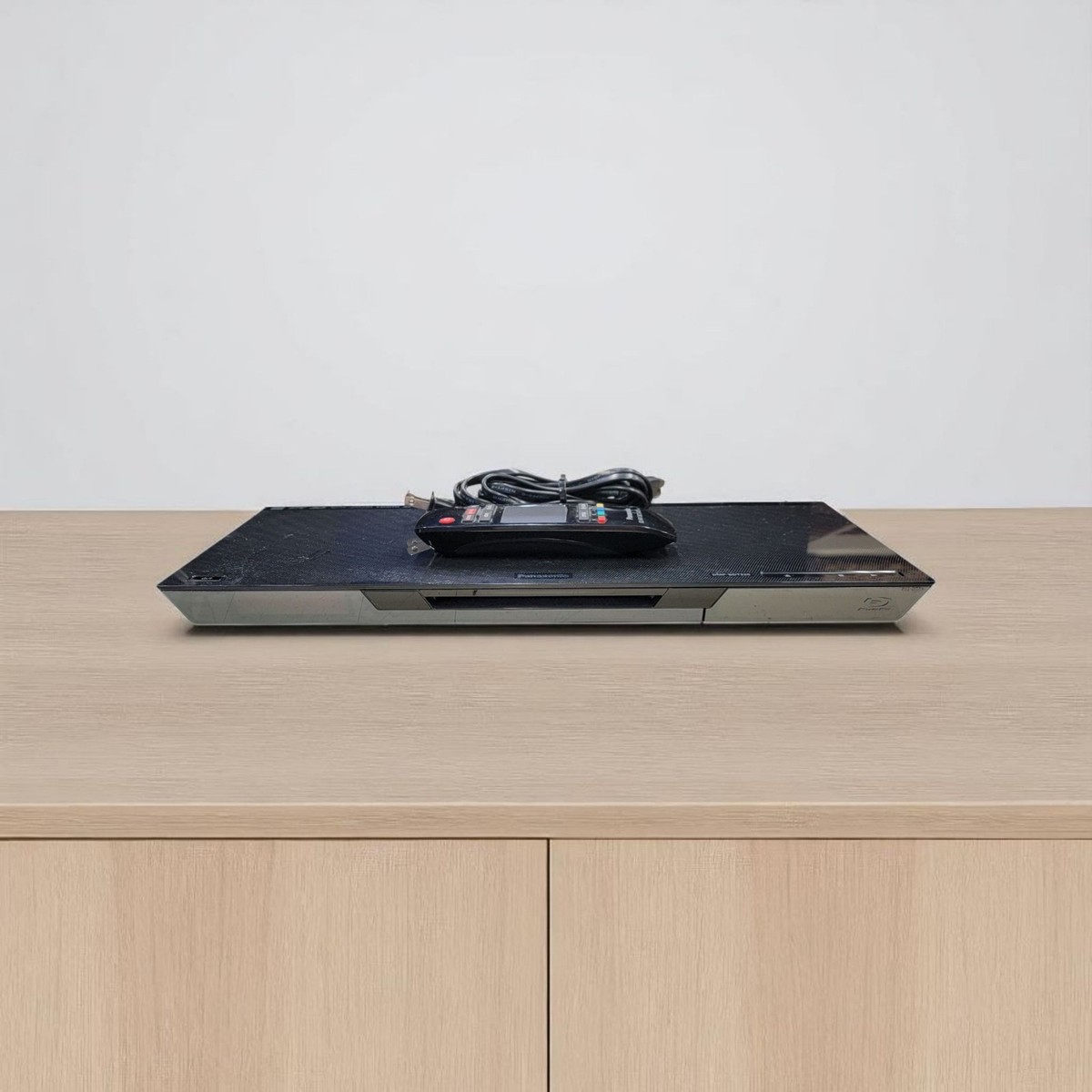 Panasonic DMP-BDT320 Full HD 3D Blu-ray DVD Disc Player In