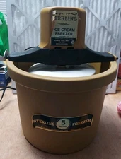 Vintage Sterling 165A Richmond Cedar 5 Quart Electric  Ice Cream Maker Read Desc