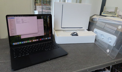 APPLE MacBook Air 13,6 Zoll 256 GB 16 GB RAM Apple M2 MC7X4D/A