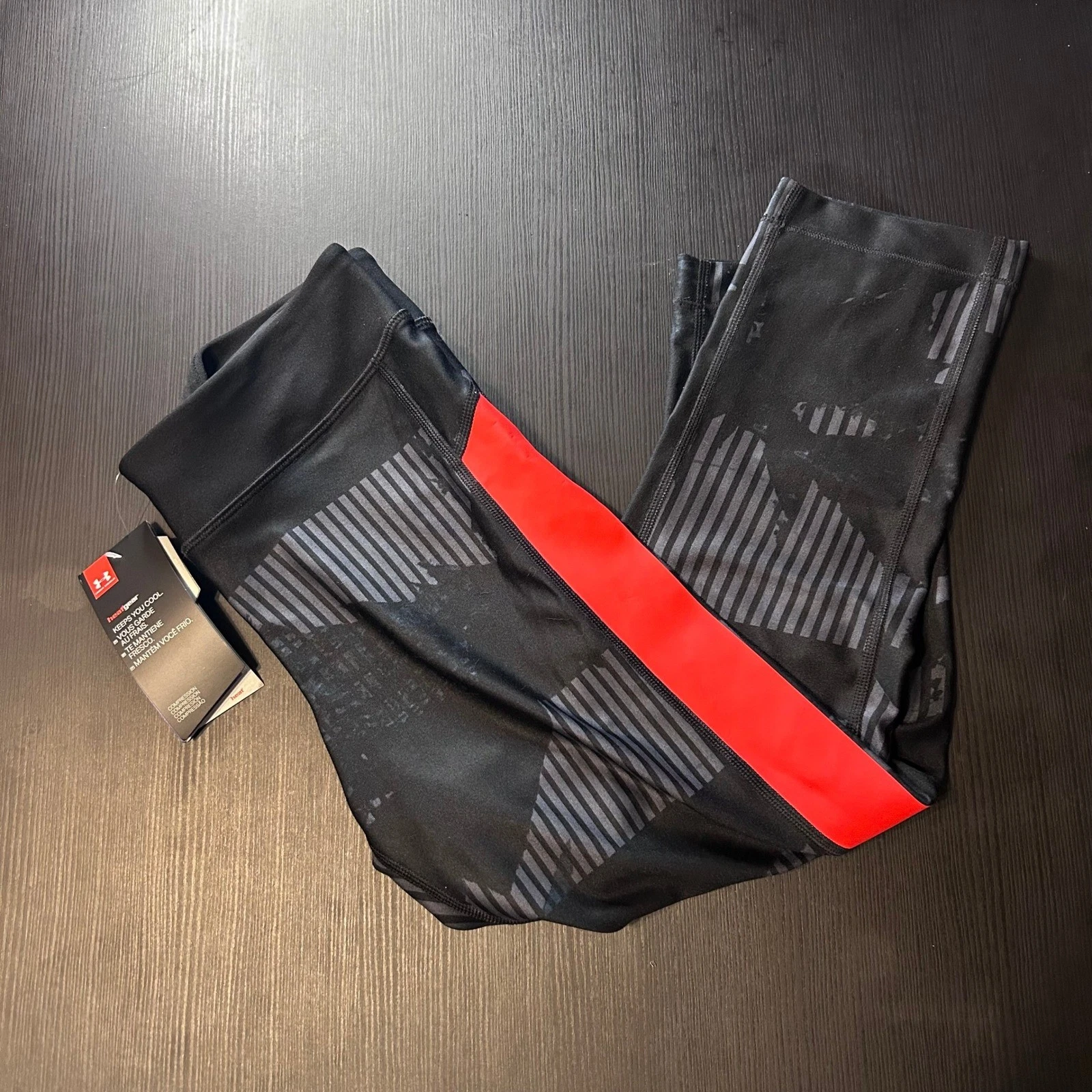 NWT Under Armour Women's Medium Compression Leggings Heatgear Athletic Workout