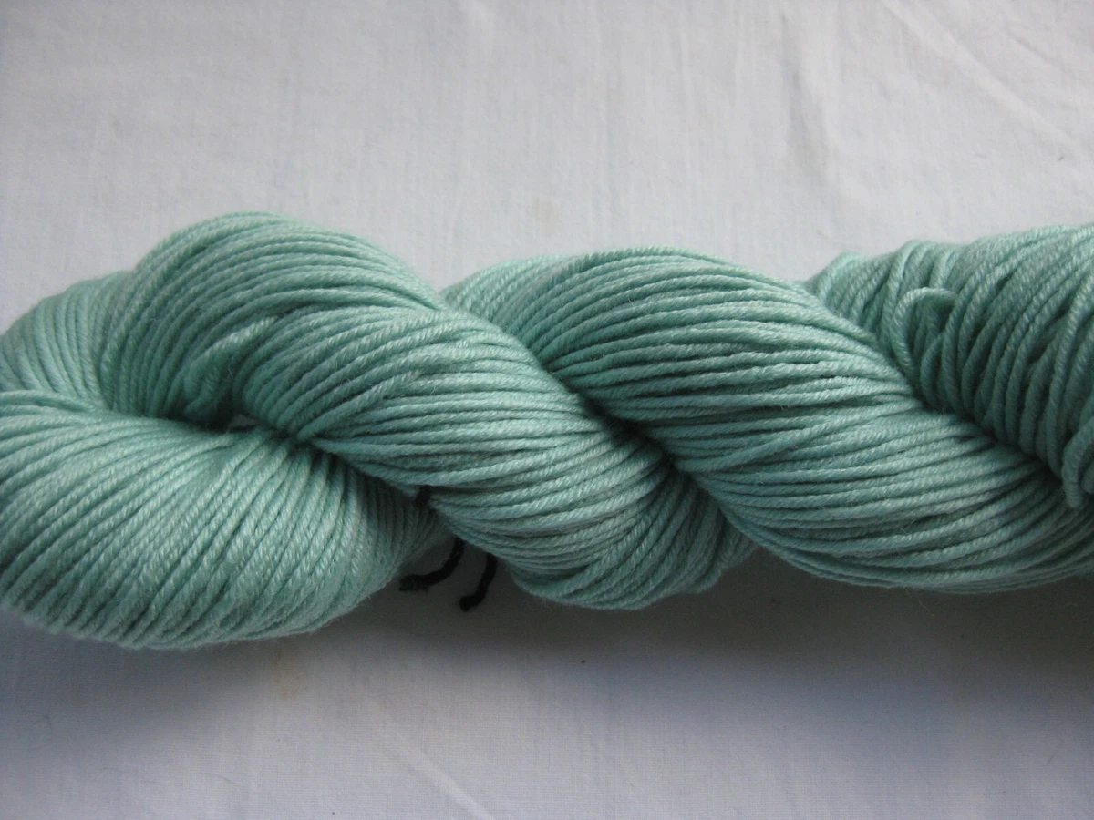100gm Cashmere Silk Merino Wool 8ply Knitting Handdyed Yarn Mint Green 225m