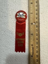 1960  s Junior Space Age Junior Astronauts Button/ribbon - Astronaut Second Class
