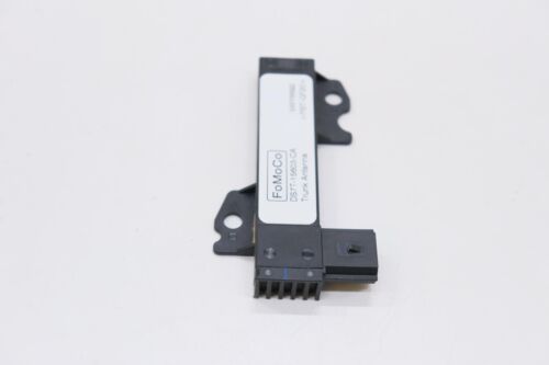 2013 - 2020 FORD FUSION KEYLESS ENTRY ANTENNA CONTROL MODULE OEM DS7T15603CA - Picture 2 of 9