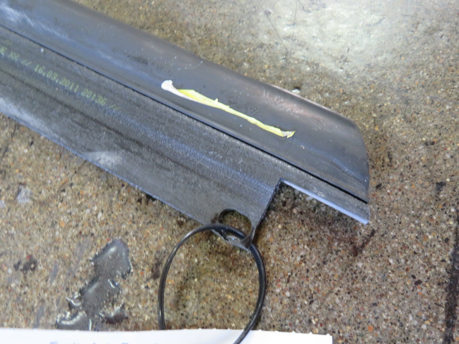 Lamborghini Gallardo Spyder, RH, Right, Outer Glass Scraper, Used, P/N 407837478