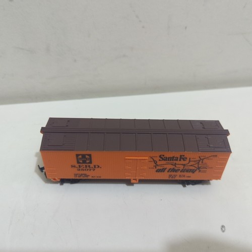 HO Gauge Life-Like Santa Fe 1950's era 40' Grand Canyon Line Box Car Orange - Picture 6 of 7
