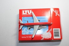 Herpa Wings 1:500 Flugzeug 503747 Boeing 757-200 LTU D-AMUI 2 OVP Etikett2