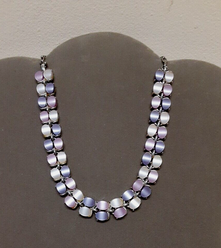Vintage lucite choker necklace silver and shades of lavender