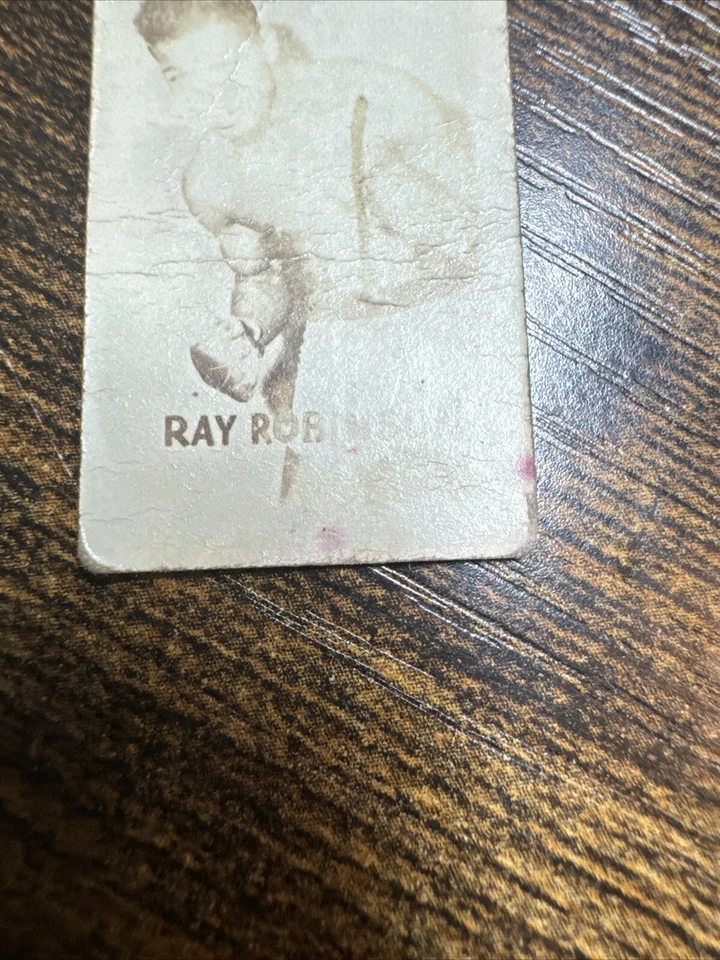 Sugar RAY ROBINSON RC 1948 Topps Magic Photos Boxing #19A Rookie Card Boxer HOF - Image 2 of 4