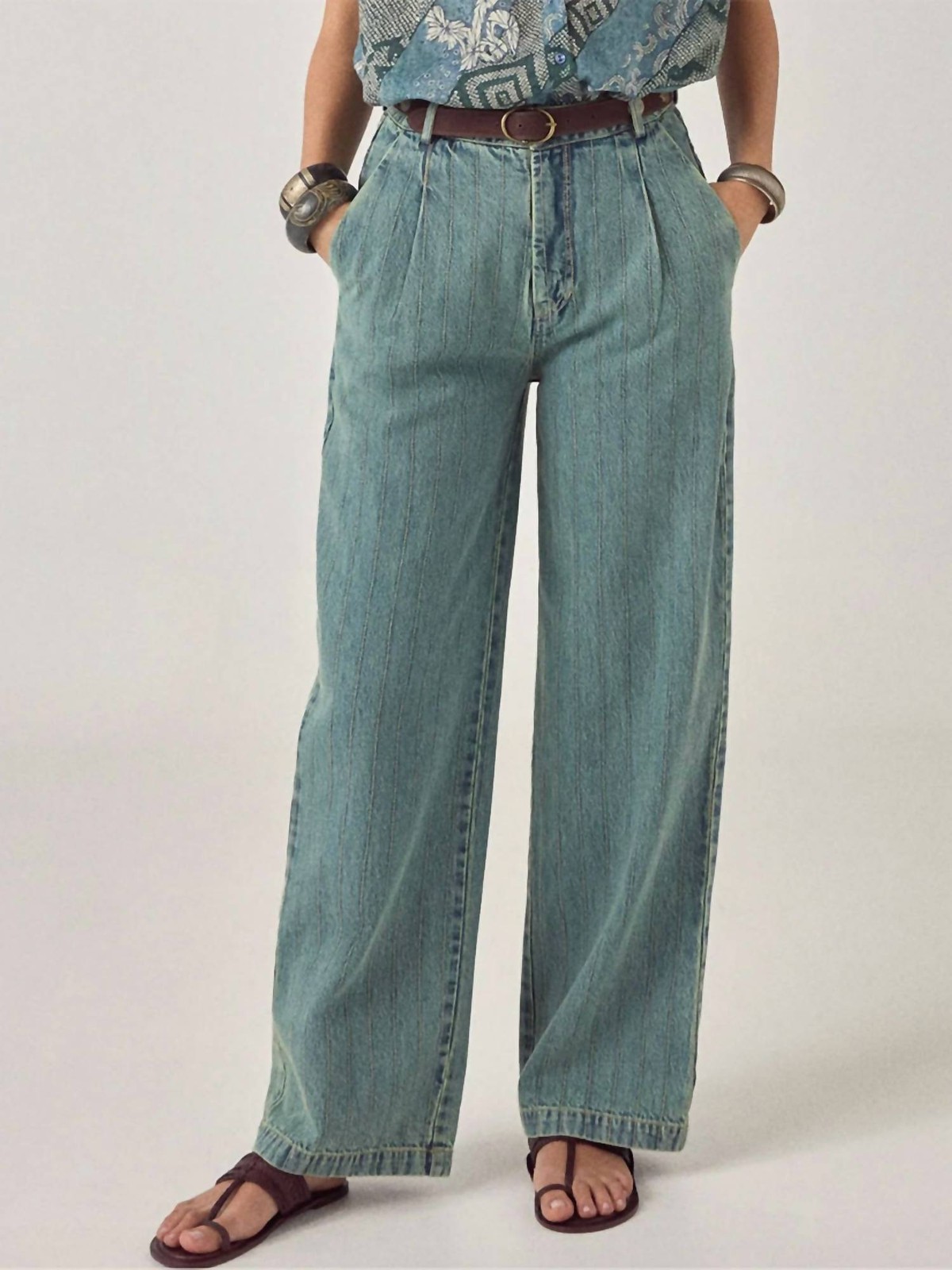 Maison Hotel Lucky Pant Size L
