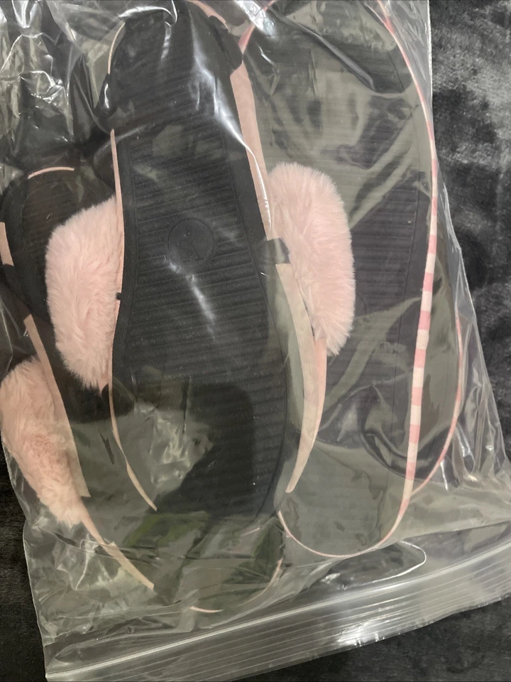 Dois pares de sapatos femininos Victoria's Secret - Imagem 4 de 4