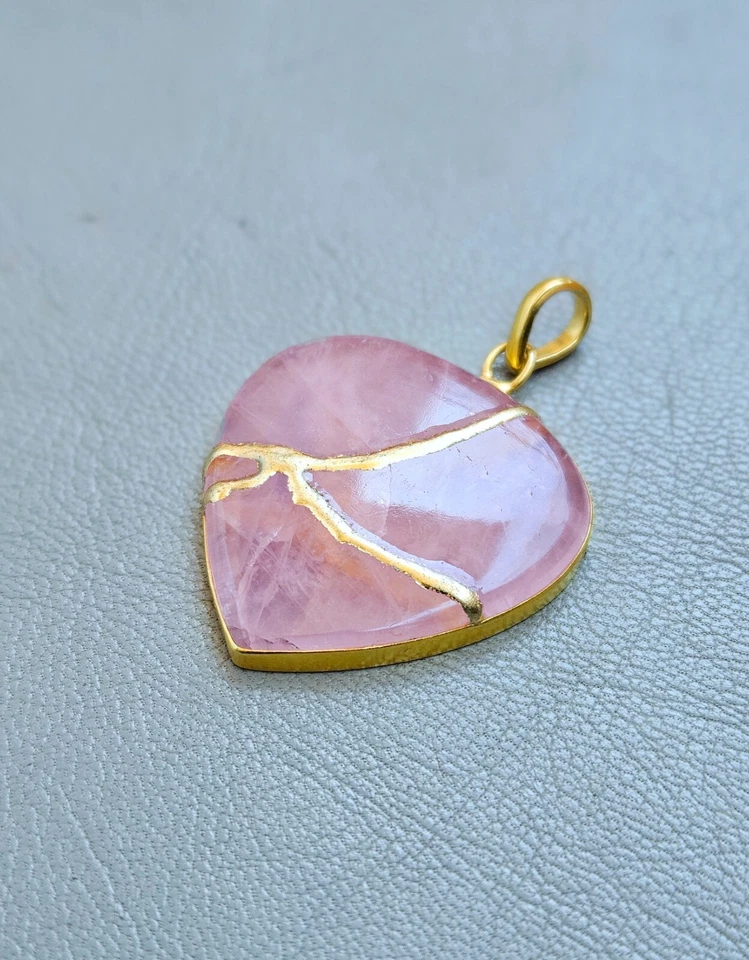 Collar corazón cadena chapado en oro joyería hecha a mano piedras preciosas cuarzo rosa kintsugi Foto 4 de 4