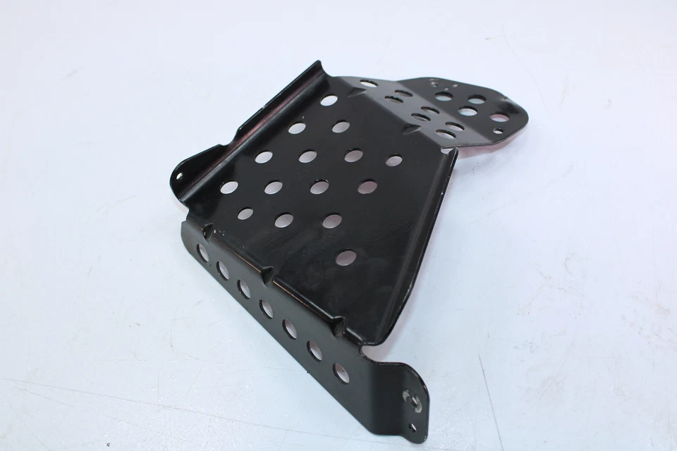 2016 雅马哈 SR Viper MTX SR10M62L LE 162 英寸磁盘电机护板 8JW-F5718-60-00 — 第 4/4 张图片