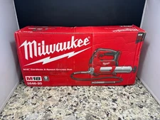 MILWAUKEE 2646-20 M18 18V Lithium-Ion Cordless 2-Speed Grease Gun (Tool Only)