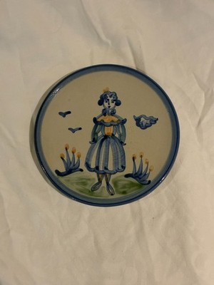 Hadley Vintage Pottery 6in Bread Dish Farmer