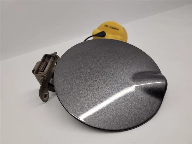 Серая дверь топливного бака 2009-2020 Dodge Journey - Изображение 2 из 4