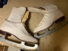 Vintage 1970 Women's White Figure Skates   Arch Support Steel Shank Size 7 