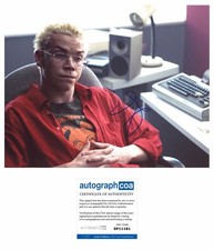 Will Poulter “Black Mirror: Bandersnatch” AUTOGRAPH Signed 10x8 Photo ACOA