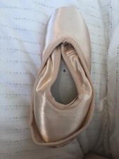 pointe shoes ballet