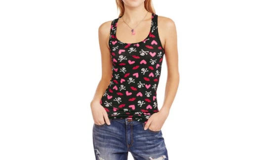 No Boundaries Juniors' Graphic Scoop Neck Jersey Tank