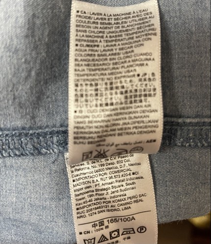 Old Navy Boyfriend Shirt Womens L Denim Chambray Blue Button Down Long Sleeve - Picture 6 of 6