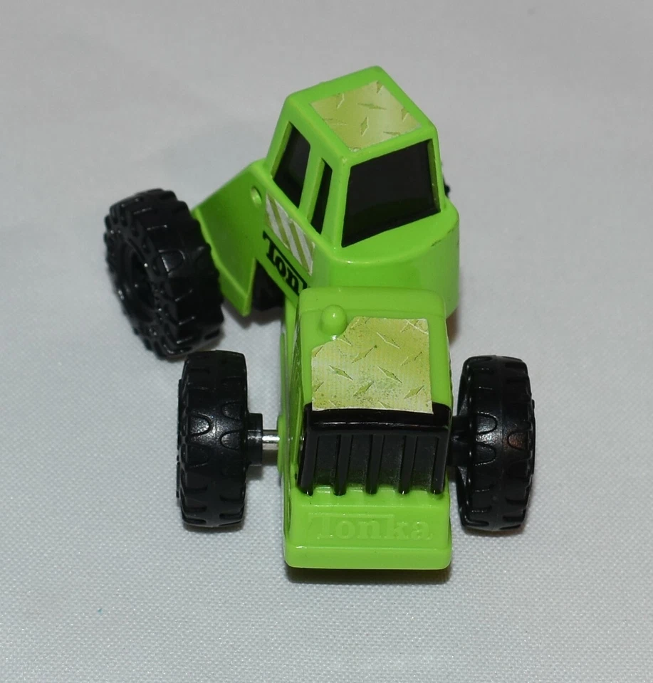 Tractor Tonka Green 2003, hecho para McDonald's, hecho en China Foto 4 de 4