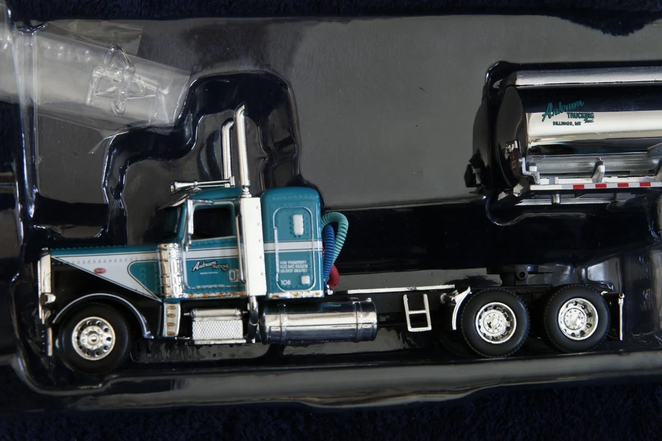 DCP 1/64 Peterbilt 379 #32801 Ankrum Tanker - Image 2 of 4