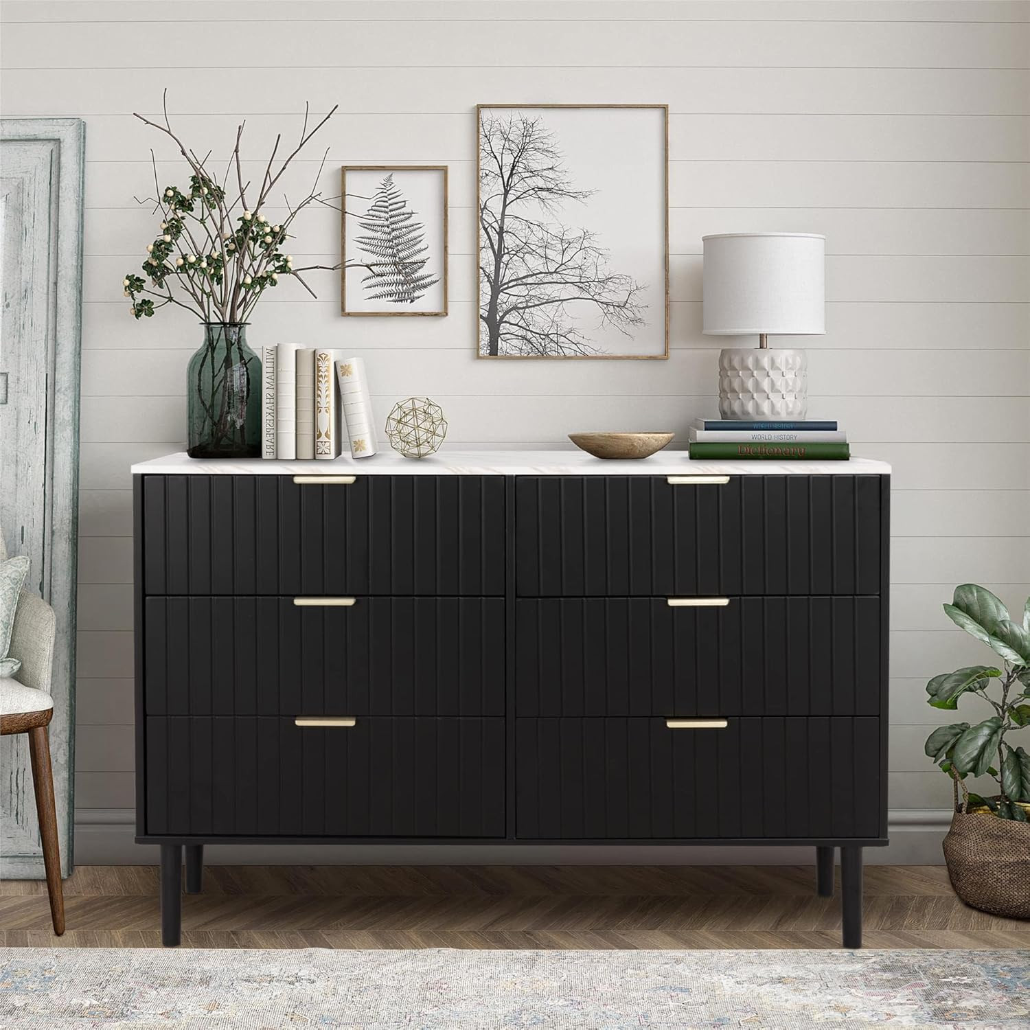 Commode 6 tiroirs gain de place pour optimiser le rangement d'une petite chambre