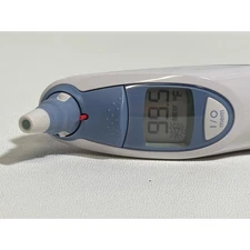 Braun ThermoScan Ear Thermometer Type 6022 Clean/Tested/Working w/ Base & Manual