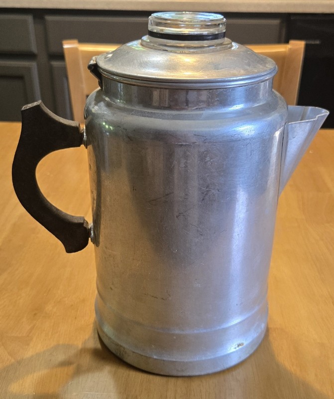 VINTAGE COMET? 9 CUP PERCOLATOR/ GLASS TOP/RETRO COFFEE/BAKELITE HANDLE