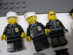 LEGO CITY: Police Headquarters (7744) Spare Parts Lot w Figures Very Incomplete