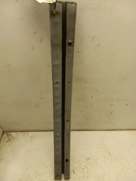 00-05 TOYOTA ECHO 1.5L TRACCIÓN DELANTERA EN PARACHOQUES DELANTERO REFUERZO BARRA DE IMPACTO Foto 2 de 4