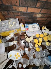 medela pump in style double electric breast pump Bundle