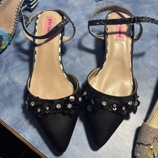 Betsey Johnson Ettah Black Embellished Floral  Glitter Strap Heels Size 9