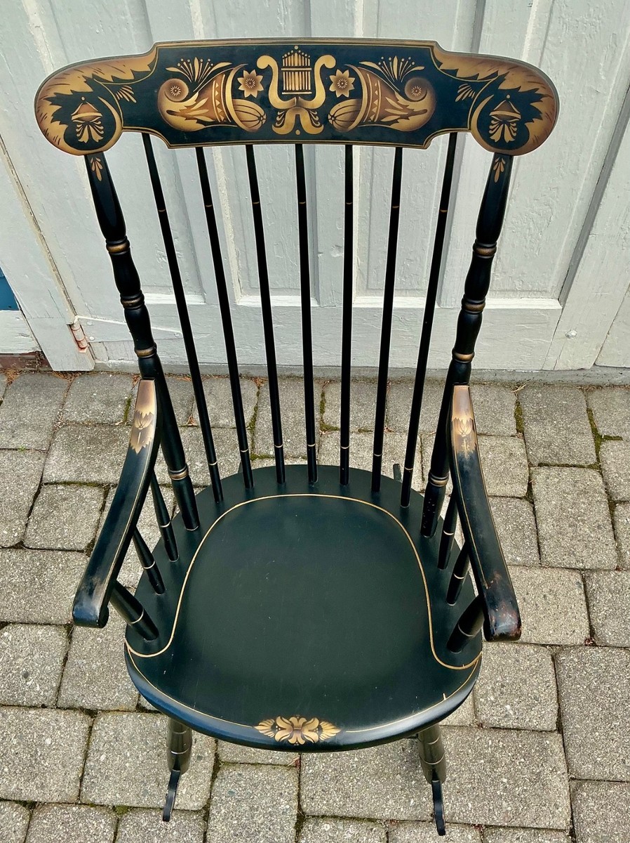 最終値下げ！Real Antique small chertアンティーク Genuine Mid 20th Century Hitchcock Black Stenciled Wooden Rocking