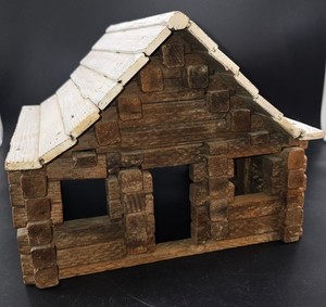 Rustic Vintage Wooden Log Cabin Model Bird or Doll House White Roof CM2256