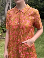 Vintage Evelyn Pearson Lounging L Paisley Satin House Coat Psychedelic Mod