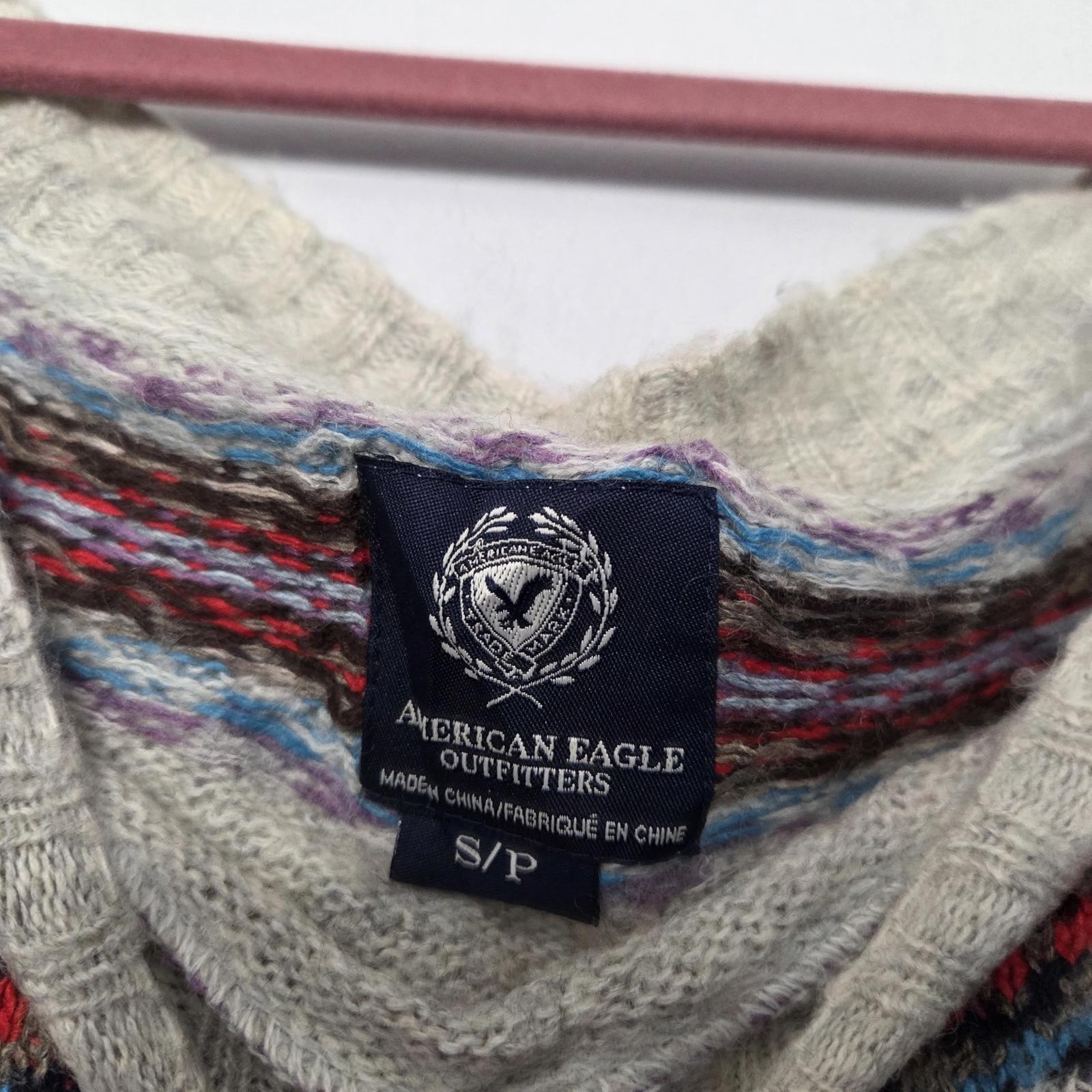 American eagle light grey patterned knit jumper s… - image 4