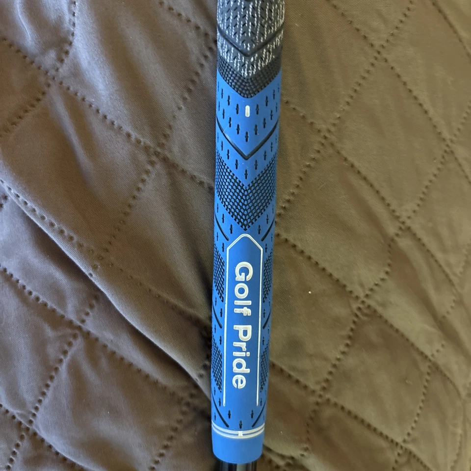 Cobra Men’s RH Dark Speed 3HL Fairway Wood A Flex Graphite Shaft - Image 3 of 4