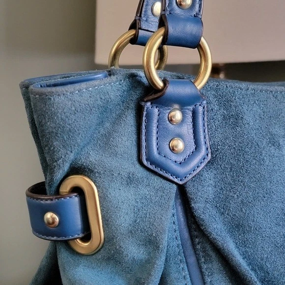 蔻驰F24689 Colette手提包蓝皮革麂皮绒包 — 第 4/4 张图片