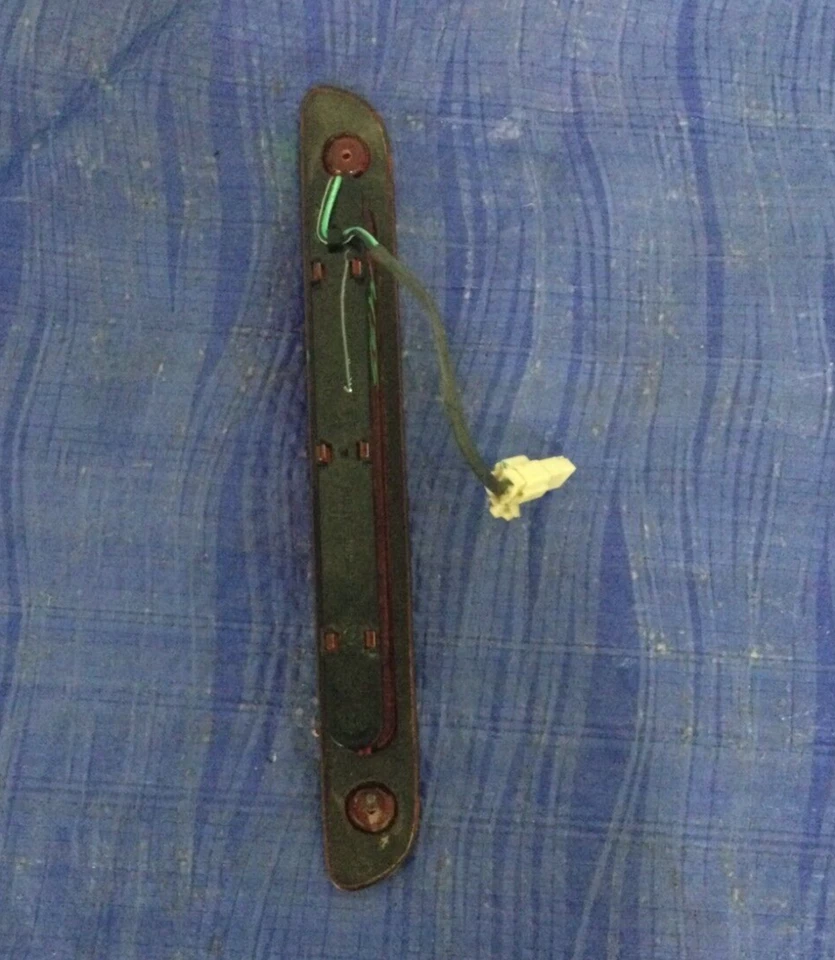 Toyota Sienna 2004 3RD luz de freno OEM Foto 3 de 4