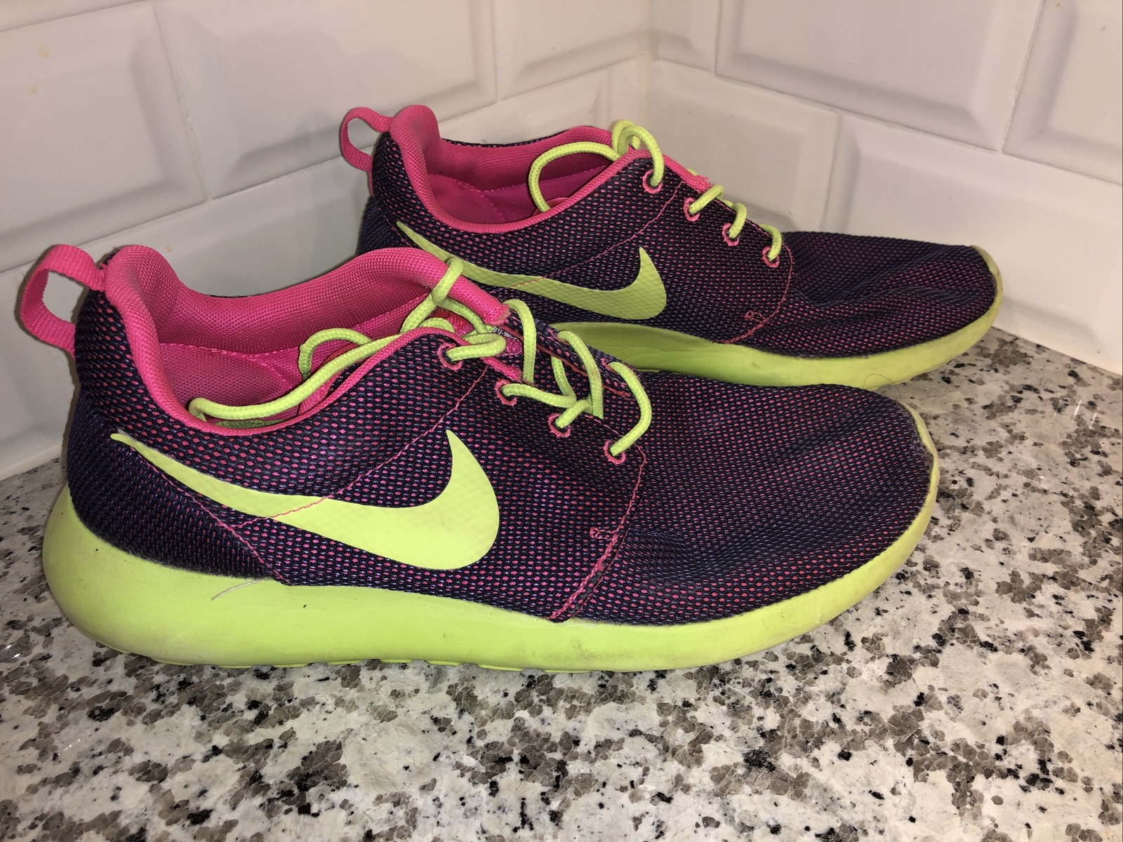 pink and yellow roshe runs