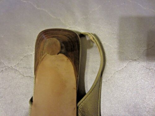 Isaac Mizrahi punta puntiaguda bronceada reptil cabestrillo espalda 6 1/2 AA zapatos Italia sin precio base - Imagen 7 de 12