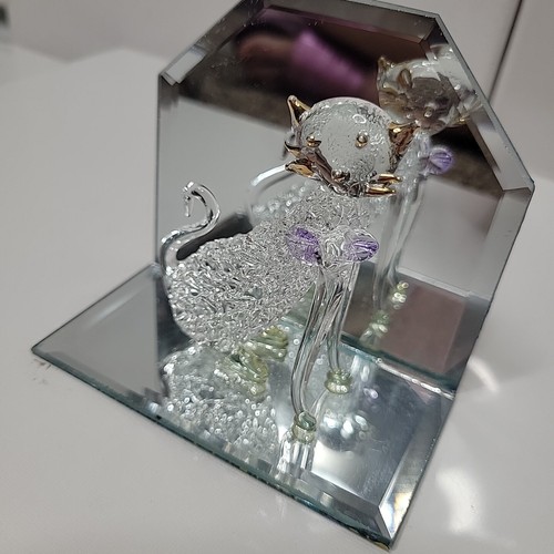 Spun Blown Glass Cat Figurine Hand Blown Clear w Purple Tie on Mirrors 4"x3.5” - Picture 4 of 9