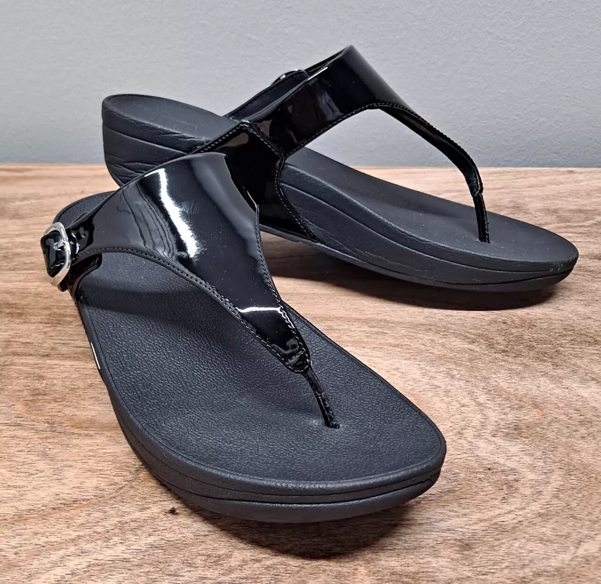 Fitflop The Skinny Womens 10 Black Patent Leather Adjustable Thong Sandals