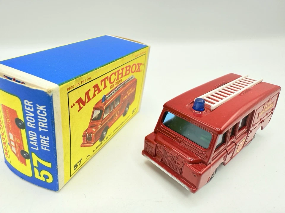 Matchbox Lesney No. 57c Land Rover Fire Truck Near Mint & Boxed - Image 2 of 4