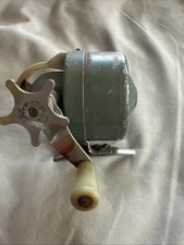 Vintage Martin Miracle-Matic No. 500 Green Closed Face Spincast Fishing Reel